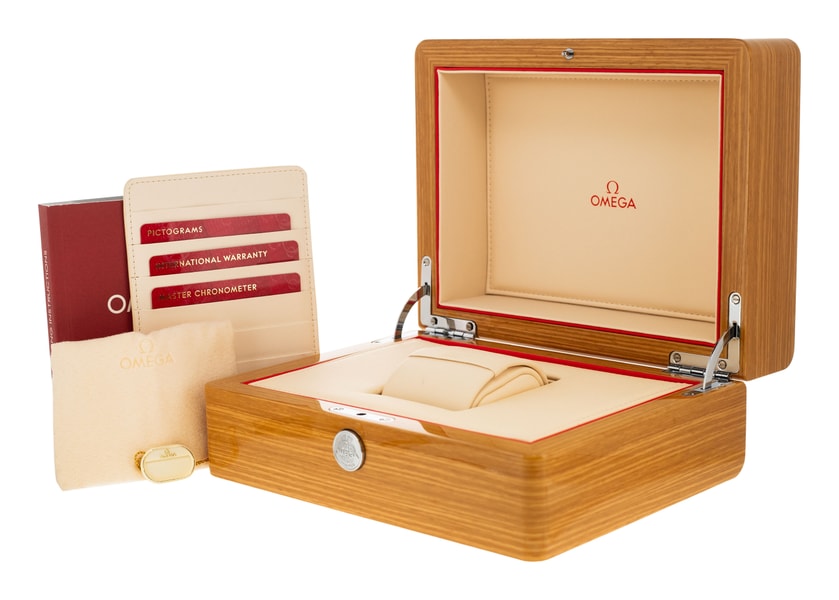 Omega Planet Ocean 215.30.44.21.04.001